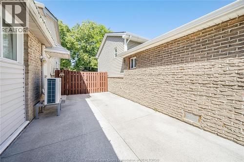 1229 Arncliffe, Windsor, ON 