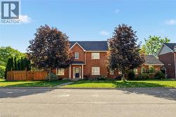 1745 CREEK Way Unit# 7  Burlington, ON L7L 7E1