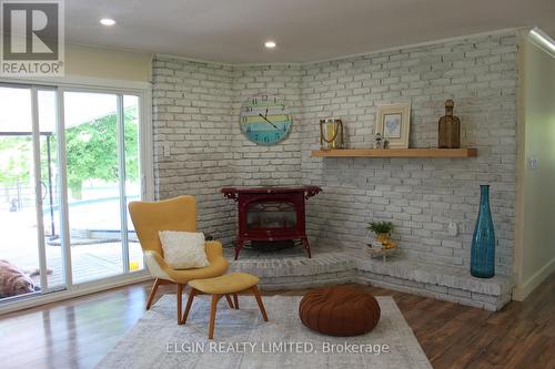 Front house gas fireplace heat source - 42445 John Wise Line, Central Elgin, ON 