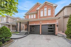 26 BISESELL DRIVE N Brampton, ON L7A 3K1