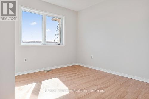 4832 Capri Crescent, Burlington (Alton), ON 