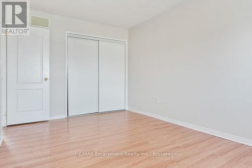 4832 Capri Crescent, Burlington (Alton), ON 