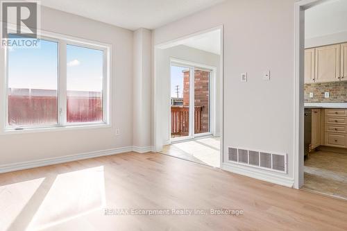 4832 Capri Crescent, Burlington (Alton), ON 