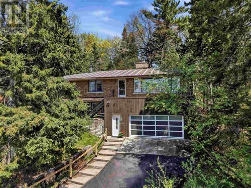 48 Creery AVE  Sault Ste. Marie, ON P6B 1G8