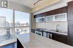 4315 - 386 YONGE STREET Toronto, ON M5B 0A5