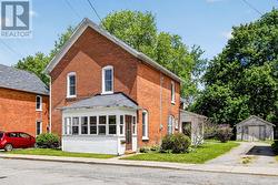 125 CHARLES STREET Carleton Place, ON K7C 2Y4