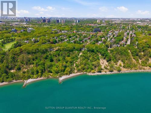 23 Crescentwood Road, Toronto, ON 