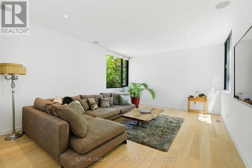 23 Crescentwood Road, Toronto, ON 