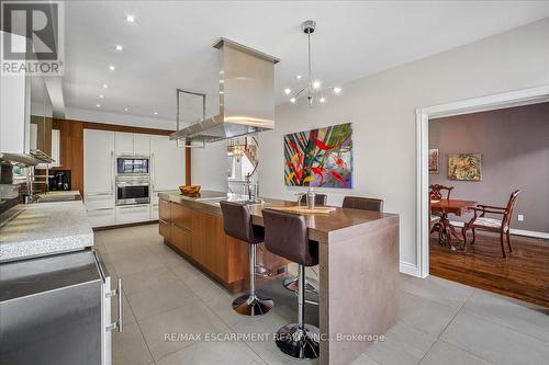 2203 Winding Woods Drive, Oakville, ON 