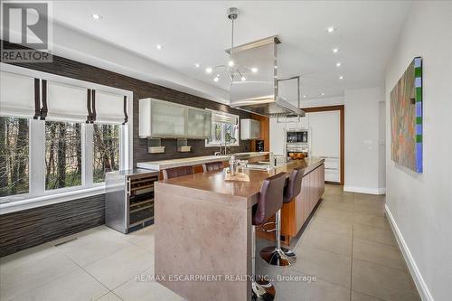 2203 Winding Woods Drive, Oakville, ON 