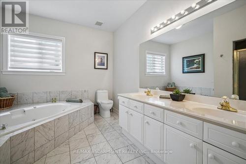 2203 Winding Woods Drive, Oakville, ON 