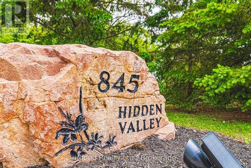 845 Hidden Valley Road, Kitchener, ON 