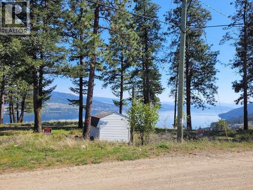7185 Dunwaters Road, Kelowna, BC 