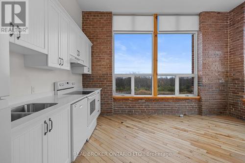 313 - 150 MILL STREET , Carleton Place, Ontario K7C 1T4 4