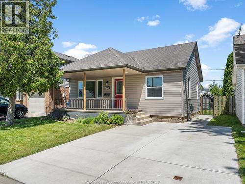 664 WILLIAM STREET  Tecumseh, ON N8N 2A1