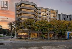 66 BAY Street S Unit# PH10  Hamilton, ON L8P 4Z6