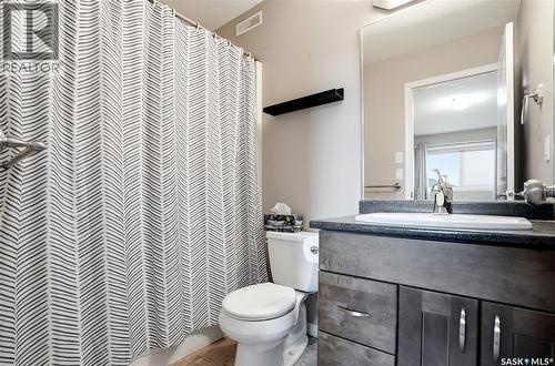 2 547 East Hampton Boulevard, Saskatoon, SK 