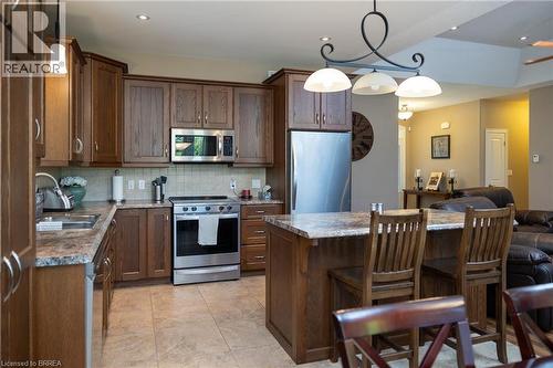 1827 Windham Road 3, Scotland, ON 