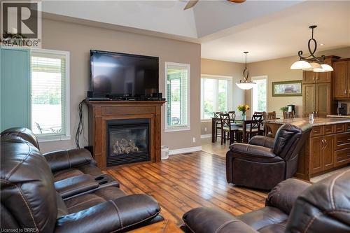 1827 Windham Road 3, Scotland, ON 