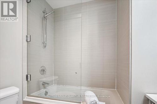 404 - 8 Charlotte Street, Toronto, ON - Indoor Photo Showing Bathroom