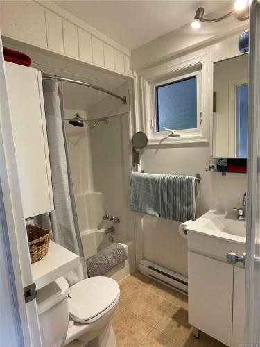 #Cabin 3-1136 North End Rd, Salt Spring, BC 