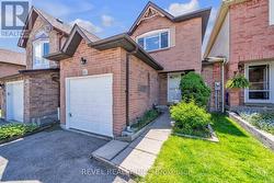 11 CARR DRIVE Ajax, ON L1T 3E1