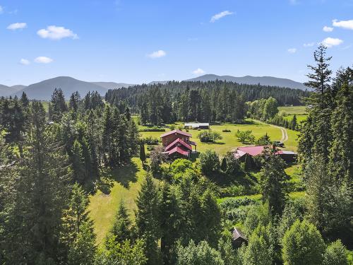 630 Canyon Lister Road, Canyon, BC 