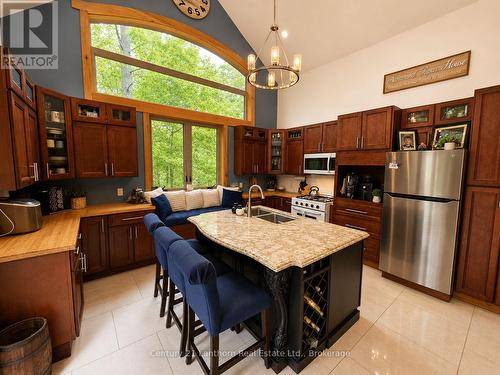 1045 Carnahan Lane, Frontenac (Frontenac Centre), ON 