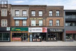 454 BLOOR STREET W  Toronto, ON M5S 1X8
