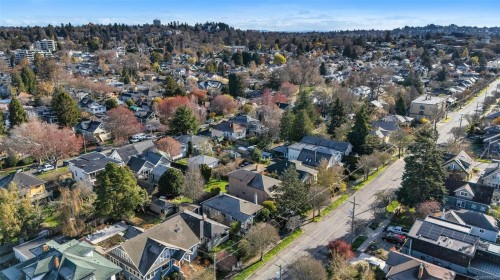 1130 May St, Victoria, BC 