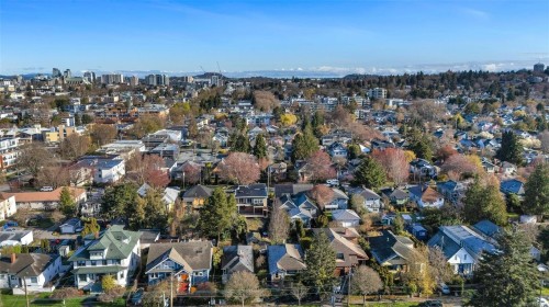 1130 May St, Victoria, BC 