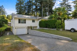 1039 Haslam Ave Langford, BC V9B 2N3