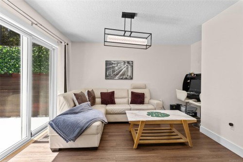 1039 Haslam Ave, Langford, BC 