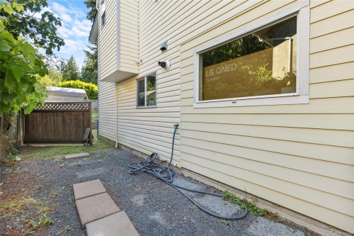 1039 Haslam Ave, Langford, BC 
