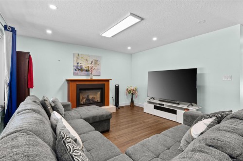 1039 Haslam Ave, Langford, BC 