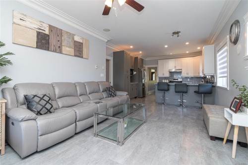 555 Leaside Ave, Saanich, BC 