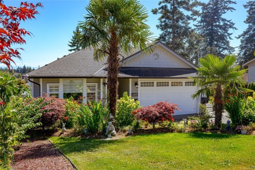 555 Leaside Ave, Saanich, BC 