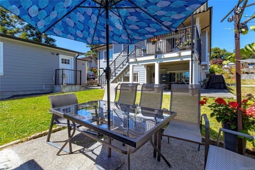 555 Leaside Ave, Saanich, BC 