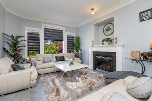 555 Leaside Ave, Saanich, BC 