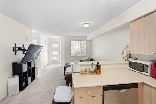 #312-2560 Wark St, Victoria, BC 