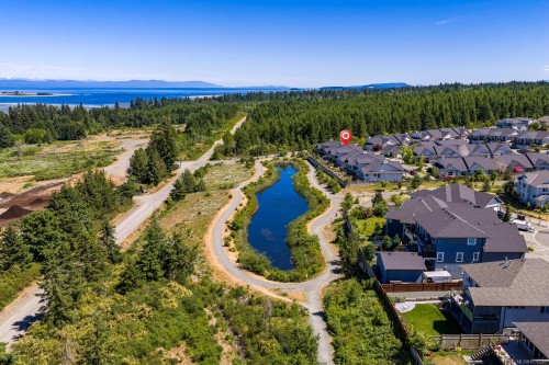 #107-4098 Buckstone Rd, Courtenay, BC 