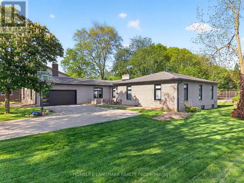 7123 MCMILLAN DRIVE  Niagara Falls, ON L2G 2N1