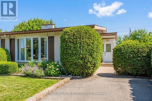 20 MULVAGH AVENUE  Ottawa, ON K2E 6M6