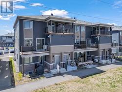 416 PARNIAN PRIVATE Ottawa, ON K2J 7K6