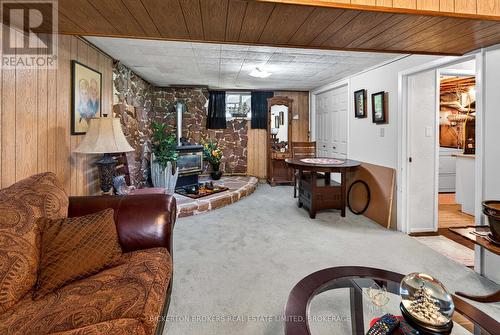 90 Ann Street, Gananoque, ON 