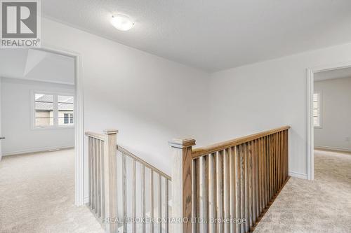 8 Daisy Street, Springwater, ON 