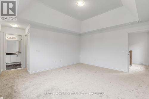 8 Daisy Street, Springwater, ON 