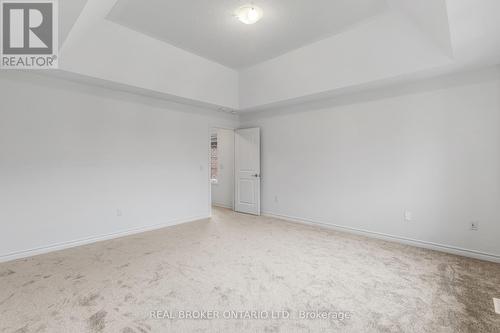 8 Daisy Street, Springwater, ON 