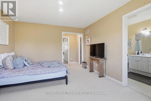 127 - 600 Hyde Park Road, London North (North O), ON - Indoor Photo Showing Bedroom