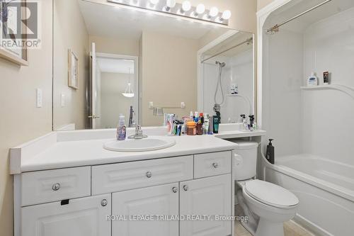 127 - 600 Hyde Park Road, London North (North O), ON - Indoor Photo Showing Bathroom